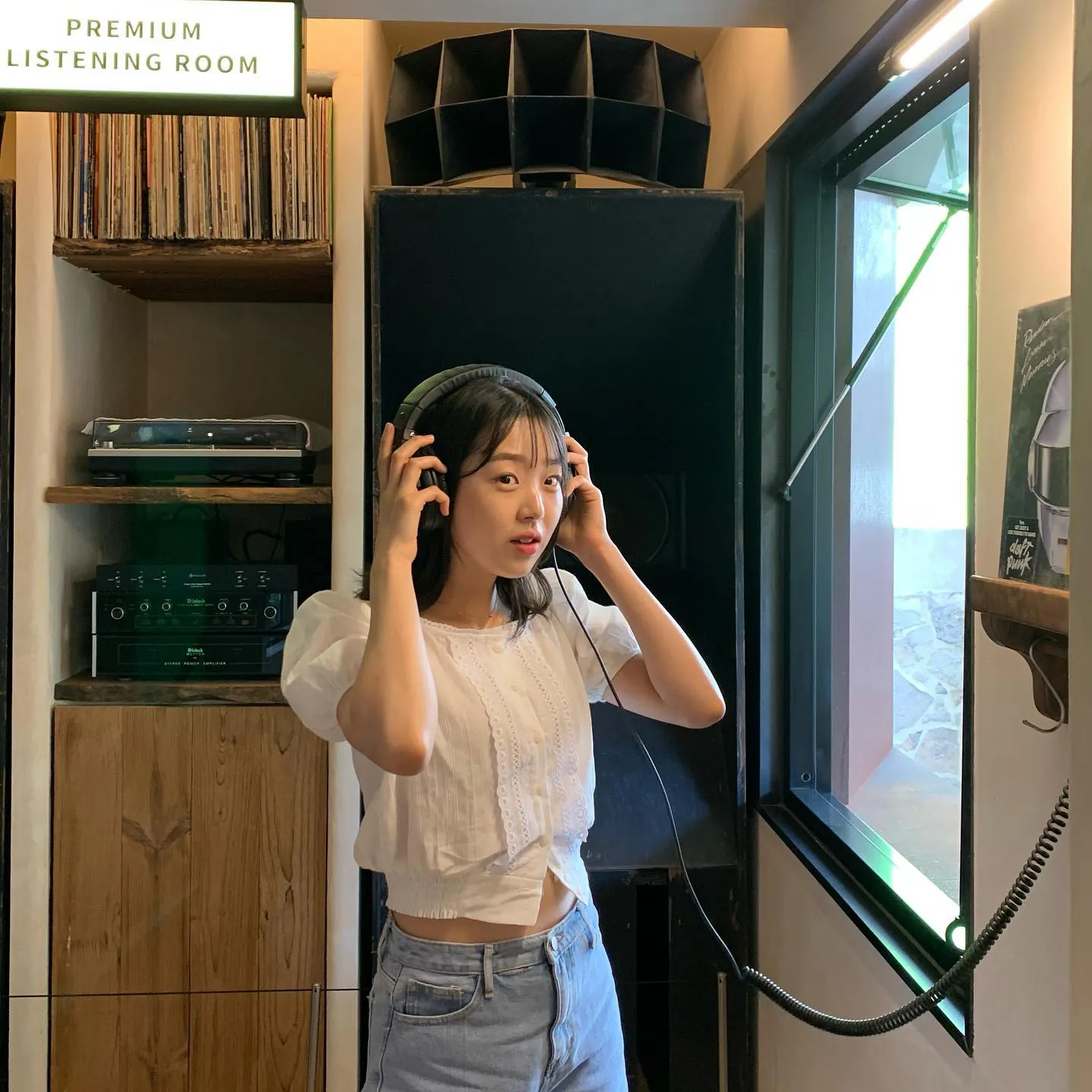 Kim Si Eun - kim-si-eun-16.webp